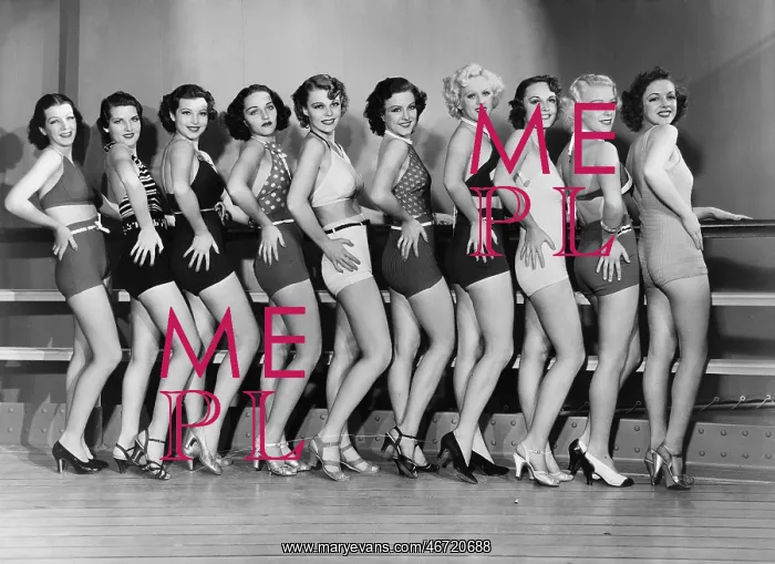 : Line of female dancers : Line of female dancers
