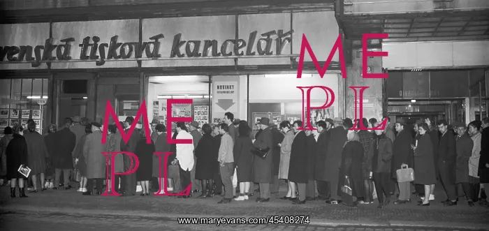 : Line of people - queue - waiting - Czechoslovak : Line of people - queue - waiting - Czechoslovak
