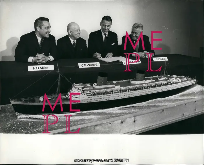 : Liner Queen Elizabeth bought by Americans : Liner Queen Elizabeth bought by Americans