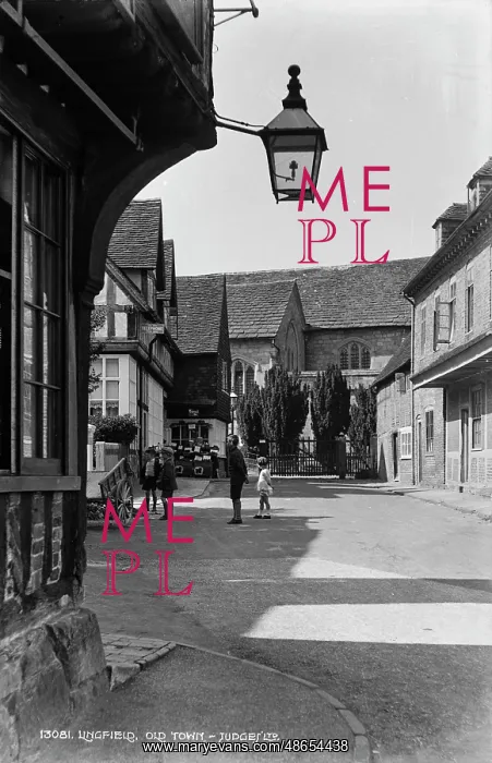 : Lingfield Old Town : Lingfield Old Town