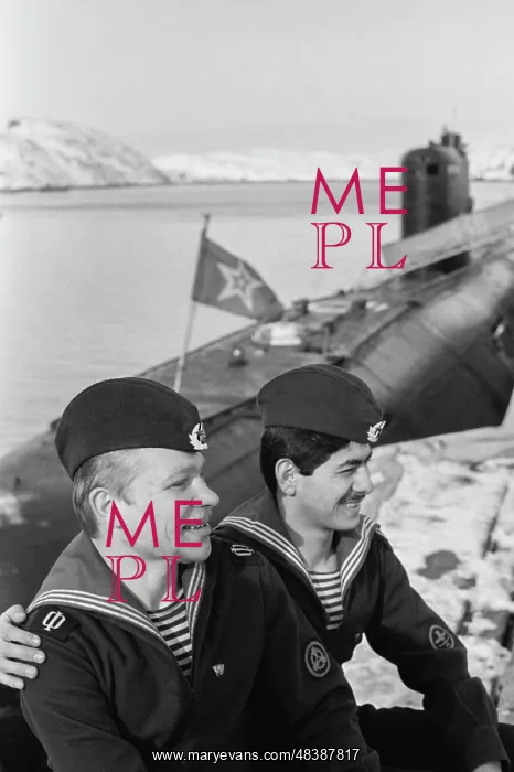 : link-up of Northern Fleet submarines : link-up of Northern Fleet submarines