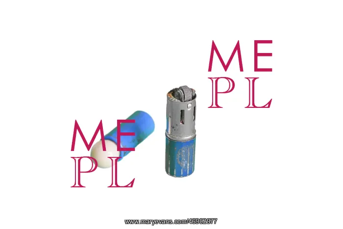  : Lipstick Lighter
