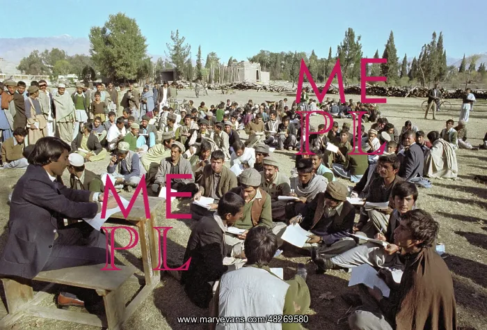 : Literacy campaign in Afghanistan, 1981 : Literacy campaign in Afghanistan, 1981