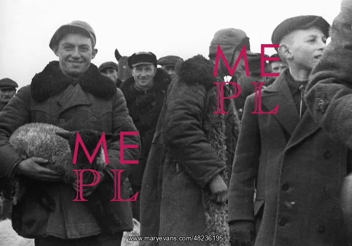 : Lithuania German and Jew with lamb, 1941 : Lithuania German and Jew with lamb, 1941