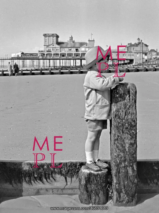: Little boy at the seaside : Little boy at the seaside