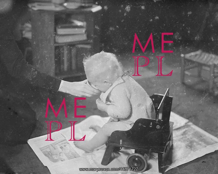 : LITTLE BUFFER CHAIR : LITTLE BUFFER CHAIR