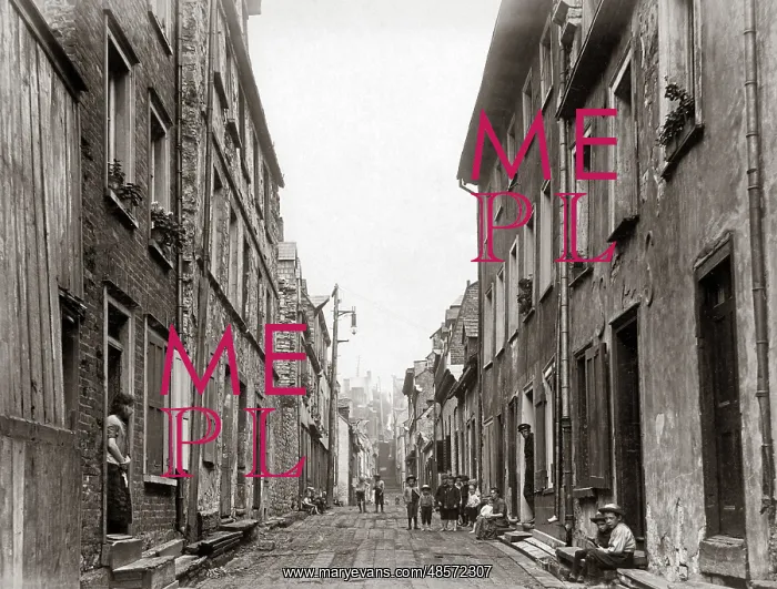  : Little Champlain St, Quebec, Canada, circa 1880s