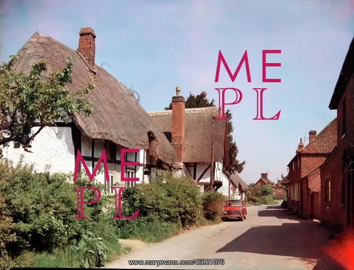 : Little Comberton - Thatched cottages : Little Comberton - Thatched cottages