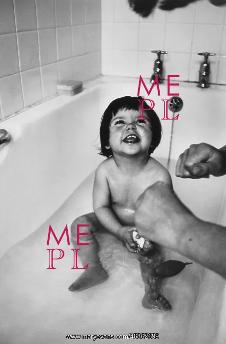  : Little girl in the bath