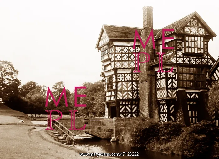  : Little Moreton Hall, early 1900s