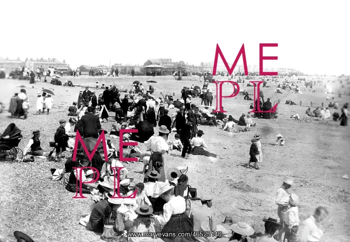  : Littlehampton, the Beach 1898