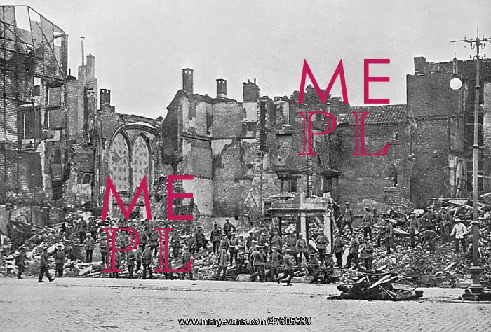 : Liuge under bombardment : Liuge under bombardment