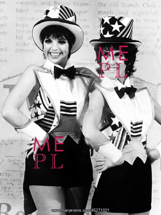 : Liza Minnelli and Ruth Buzzi perform a tap dance : Liza Minnelli and Ruth Buzzi perform a tap dance