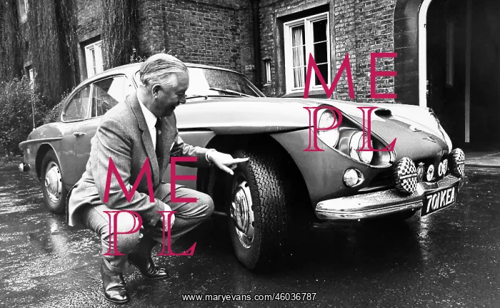 : L.J.W. Bailey & his Jensen : L.J.W. Bailey & his Jensen
