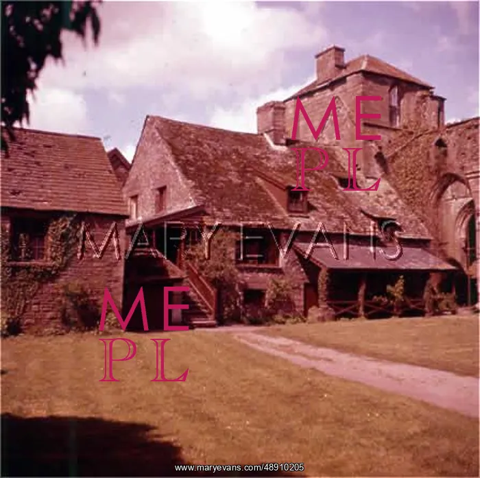 : LLANTHONY ABBEY : LLANTHONY ABBEY