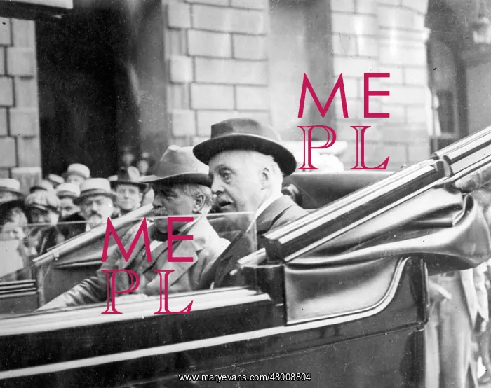  : Lloyd George and Balfour in Paris, WW1