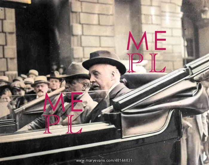 : Lloyd George and Balfour in Paris, WW1 : Lloyd George and Balfour in Paris, WW1