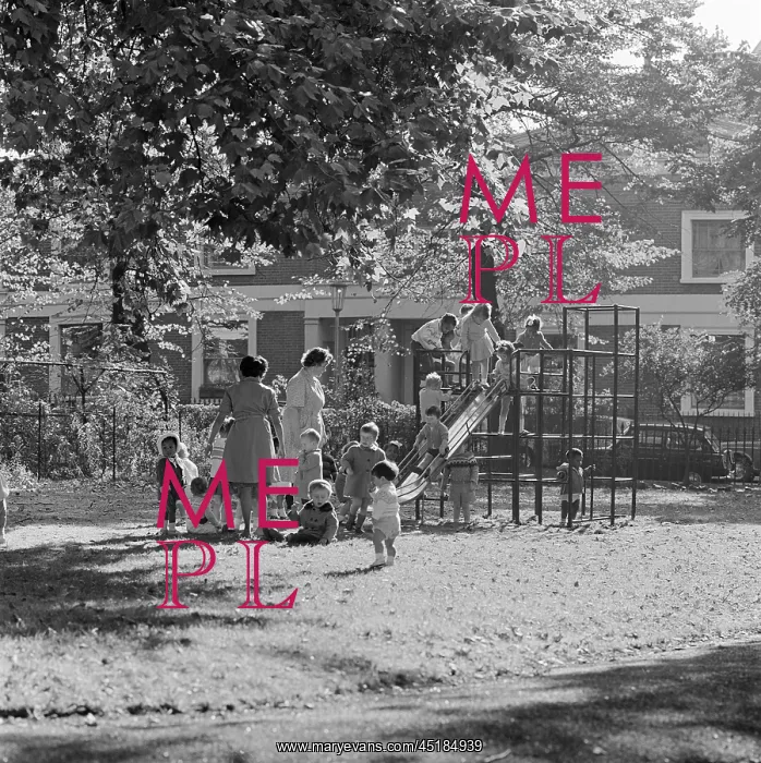 : Lloyd Square Playground, Islington : Lloyd Square Playground, Islington