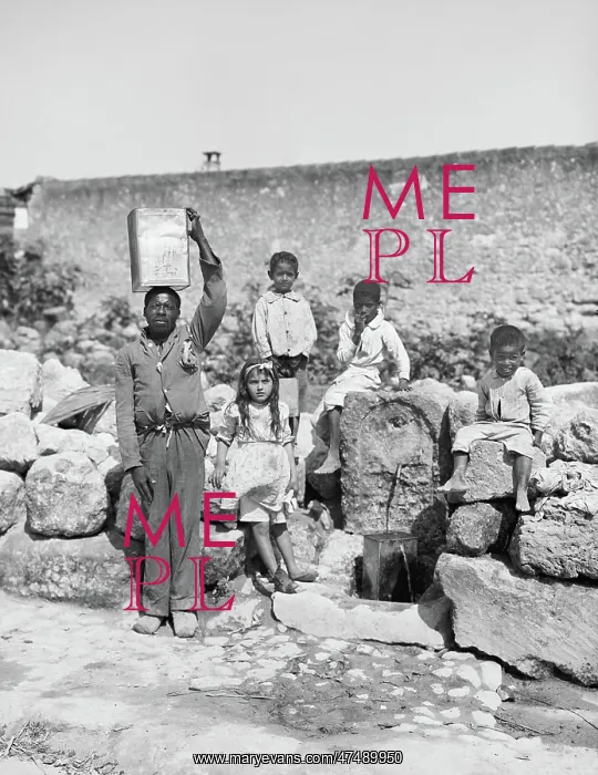  : Locals collecting water at a public spring, Matanzas, Cuba