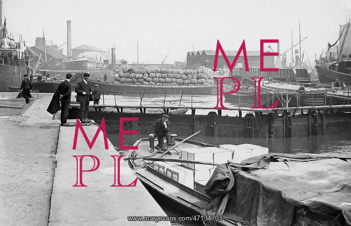  : A Lock, London docks, early 1900s