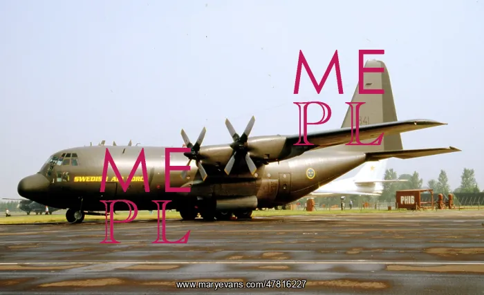 : Lockheed C-130E Hercules 84001 : Lockheed C-130E Hercules 84001