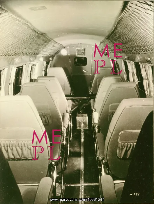 : Lockheed Electra cabin facing forwards : Lockheed Electra cabin facing forwards