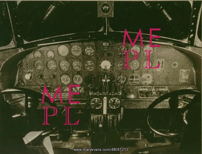 : Lockheed Electra cockpit : Lockheed Electra cockpit