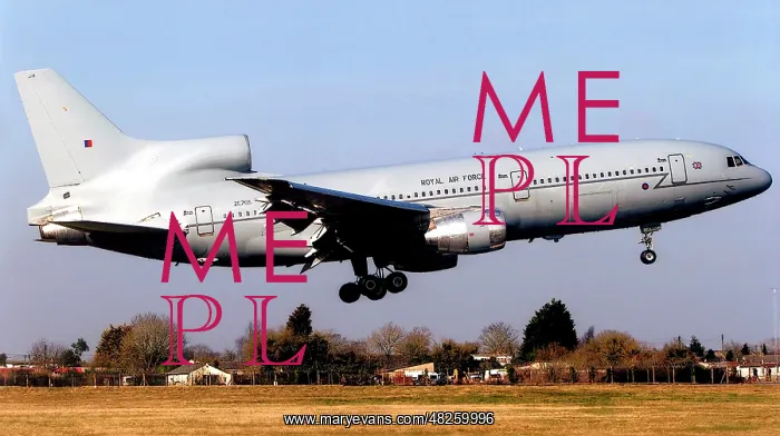 : Lockheed L-1011 TriStar C.2 ZE705 : Lockheed L-1011 TriStar C.2 ZE705