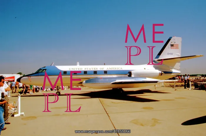: Lockheed VC-140B JetStar 61-2492 : Lockheed VC-140B JetStar 61-2492