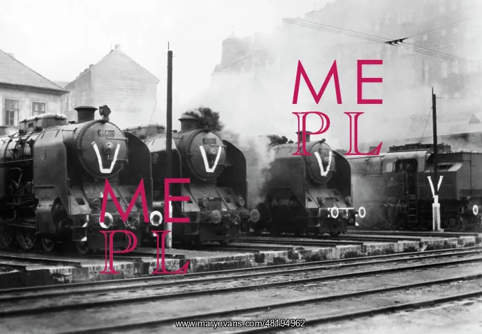 : Locomotives decorated with a V sign : Locomotives decorated with a V sign