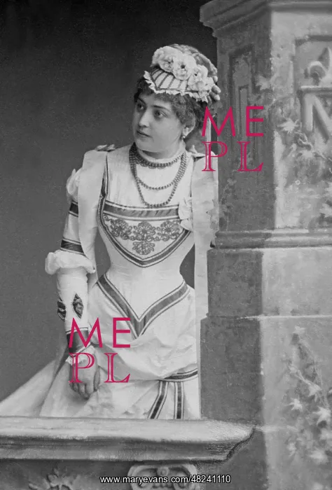 : Lola Beeth, 1900 : Lola Beeth, 1900
