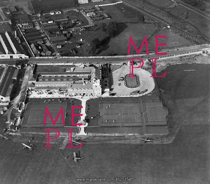 : London Aerodrome : London Aerodrome