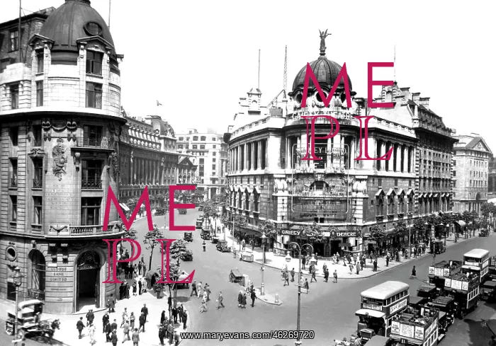  : London, The Aldwych c1920
