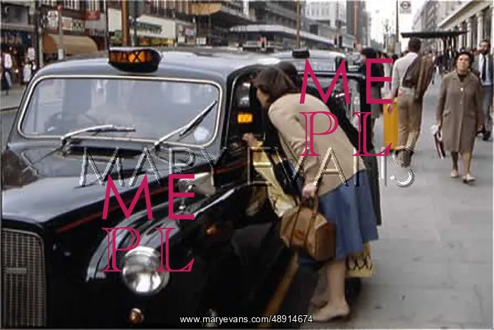 : LONDON BLACK CAB 1980S : LONDON BLACK CAB 1980S