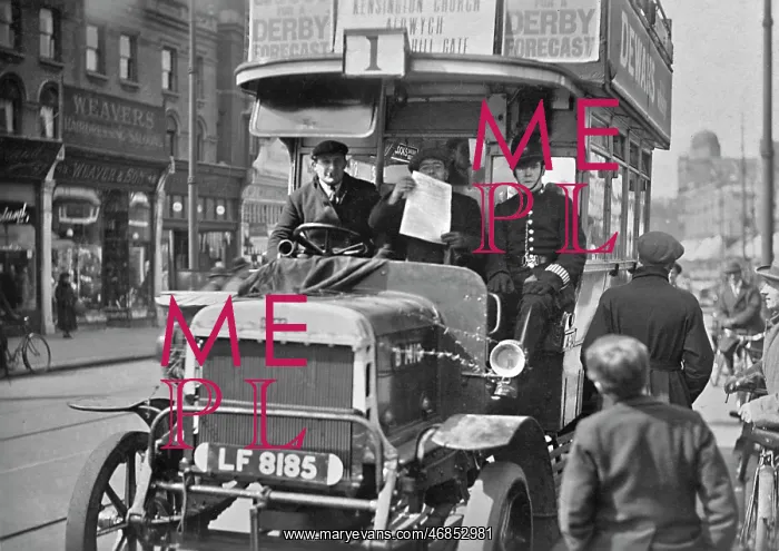 : London bus during the General Strike : London bus during the General Strike