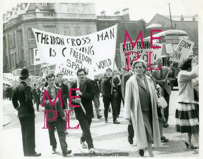 : London demonstration : London demonstration
