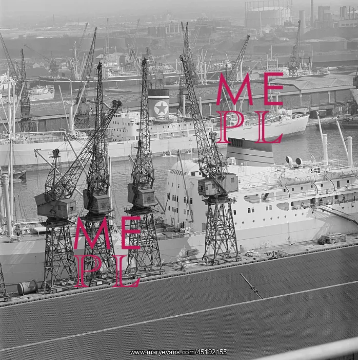 : London Docks : London Docks