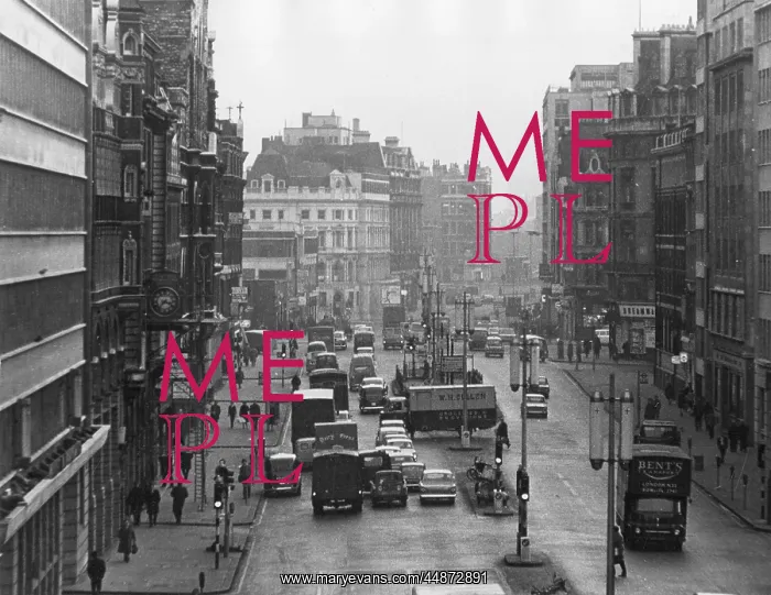 : LONDON / FARRINGDON ROAD : LONDON / FARRINGDON ROAD