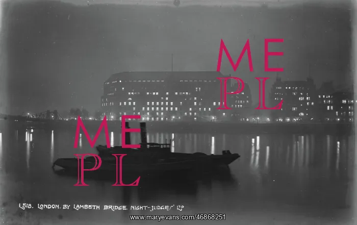 : London by Lambeth Bridge at Night : London by Lambeth Bridge at Night