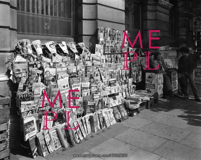 : LONDON NEWS STAND : LONDON NEWS STAND