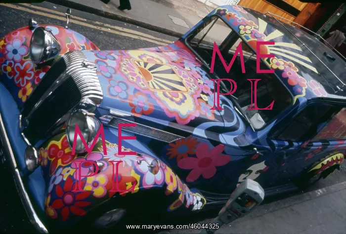 : London scenes -- psychedelic car : London scenes -- psychedelic car