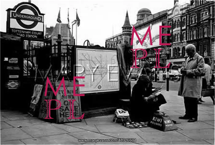 : LONDON SHOE SHINE 1960S : LONDON SHOE SHINE 1960S