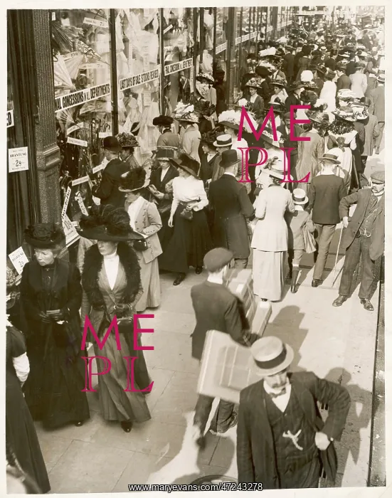  : London Shoppers - 1908