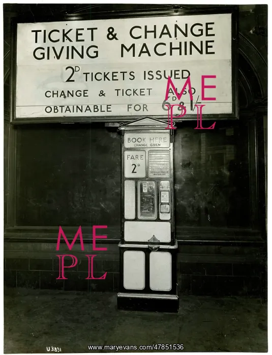 : London Underground ticket and change giving machine : London Underground ticket and change giving machine