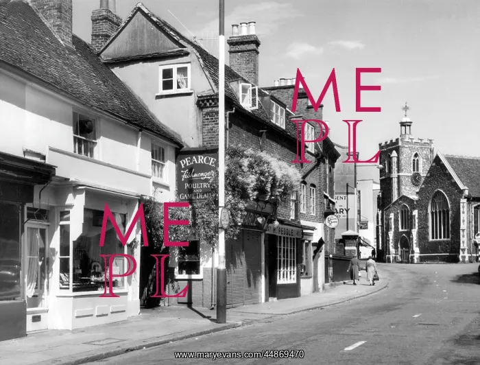 : LONDON / UXBRIDGE : LONDON / UXBRIDGE