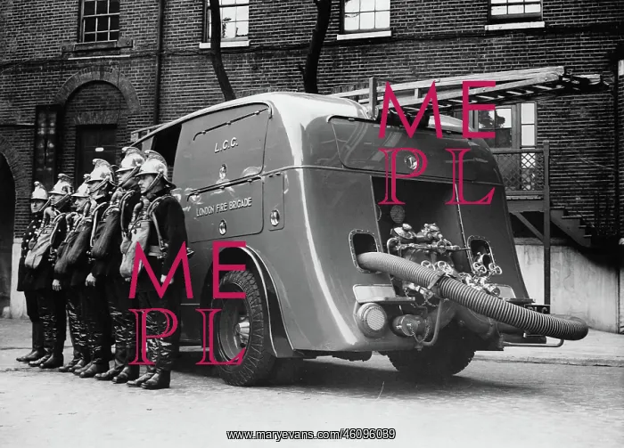 : London's new streamlined firefighter : London's new streamlined firefighter