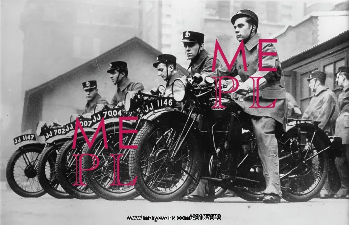 : London's post-motorcycle troop (telegram : London's post-motorcycle troop (telegram
