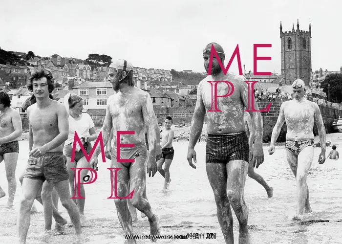 : Long distance swimmers, St Ives, Cornwall : Long distance swimmers, St Ives, Cornwall