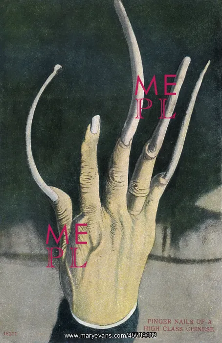 : Long fingernails of a High Class Chinese Man : Long fingernails of a High Class Chinese Man