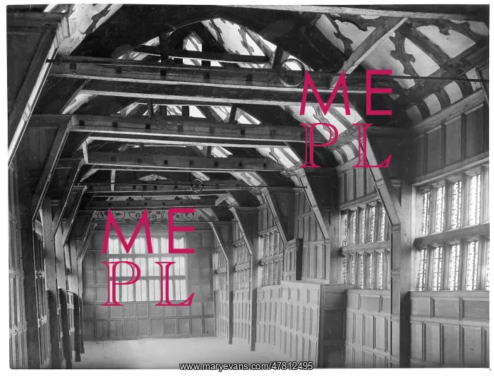  : The long Oak gallery at Moreton Hall, Cheshire